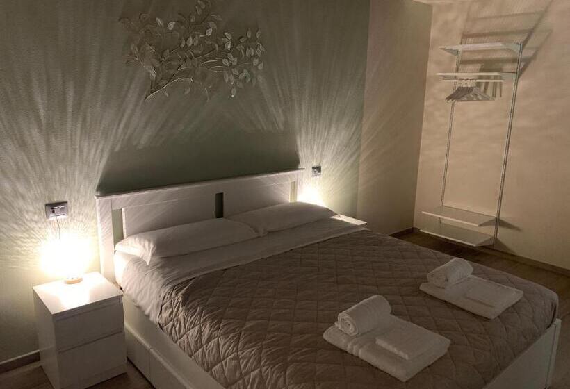 חדר סטנדרט נוף לגינה, B&b La Luce Verde