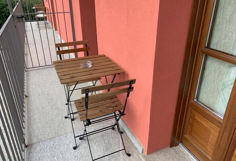 חדר סטנדרט עם מרפסת, B&b La Luce Verde