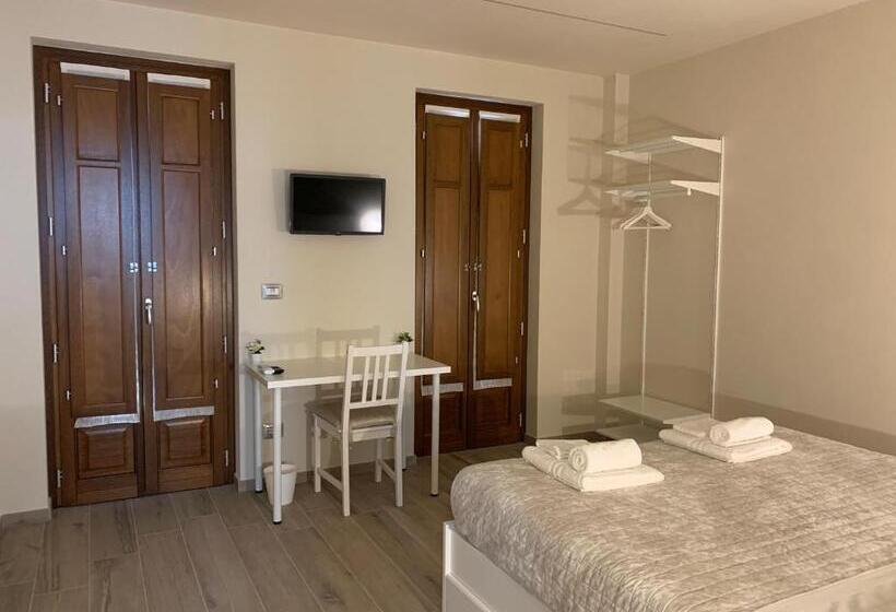 חדר סטנדרט עם מרפסת, B&b La Luce Verde