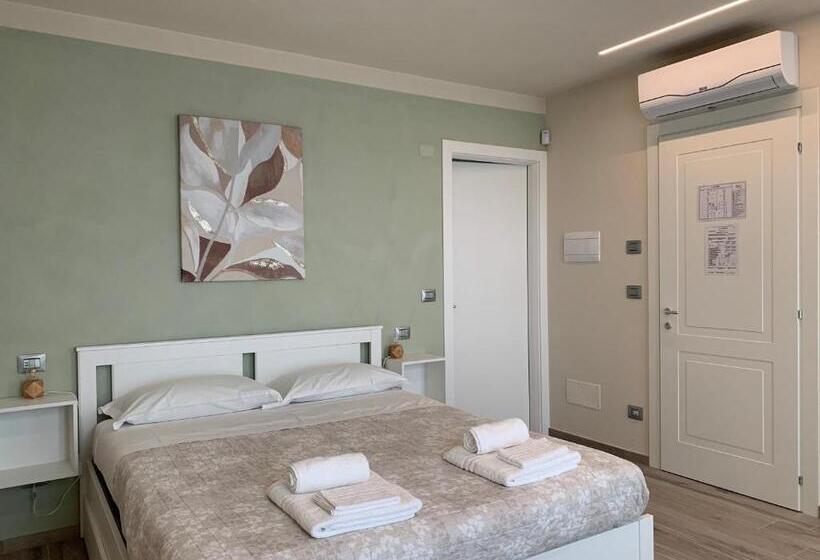 חדר סטנדרט עם מרפסת, B&b La Luce Verde