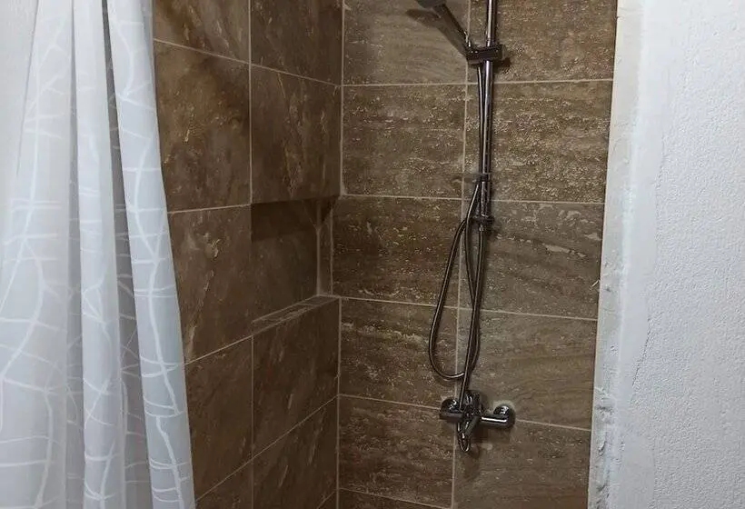 スタンダードルーム, Konak Bi̇ndalli