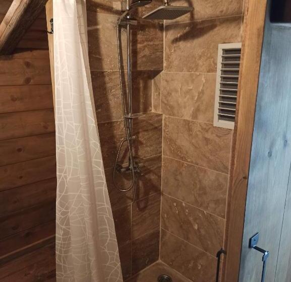 סטודיו דלוקס, Konak Bi̇ndalli