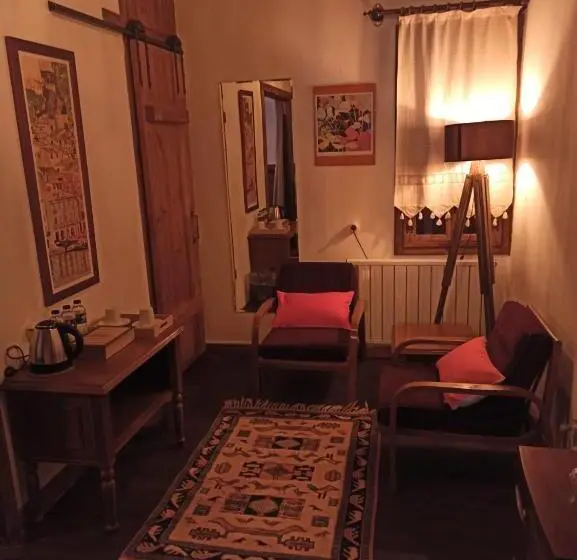 スーペリアファミリールーム, Konak Bi̇ndalli