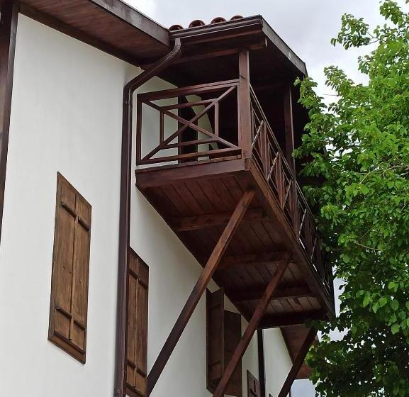 סטודיו דלוקס, Konak Bi̇ndalli