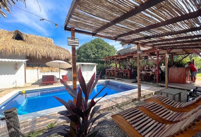 プールビュースタンダードルーム, Rincón Del Mar Palomino