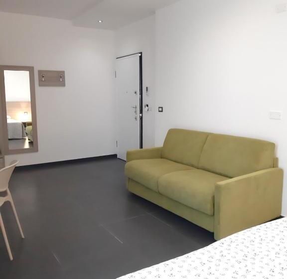 اتاق استاندارد چهار تخته, Ripamontibnb