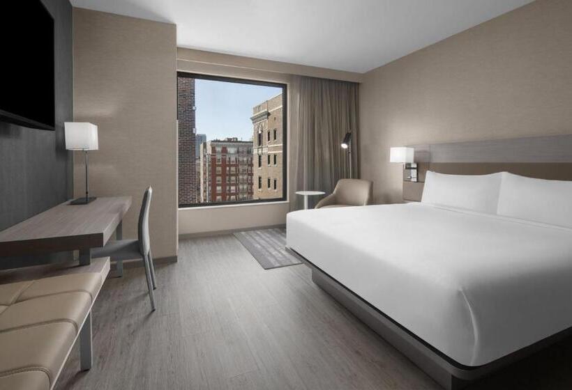 اتاق استاندارد با تخت بزرگ برای معلولان, Ac Hotel By Marriott St Louis Central West End