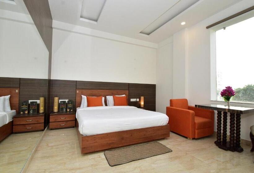 Standart Oda, Bhaskar