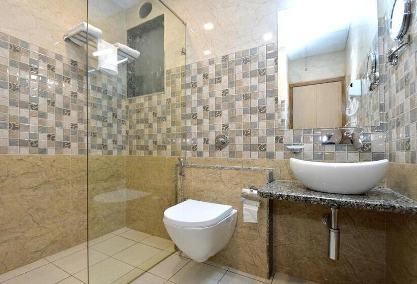 Standart Oda, Bhaskar