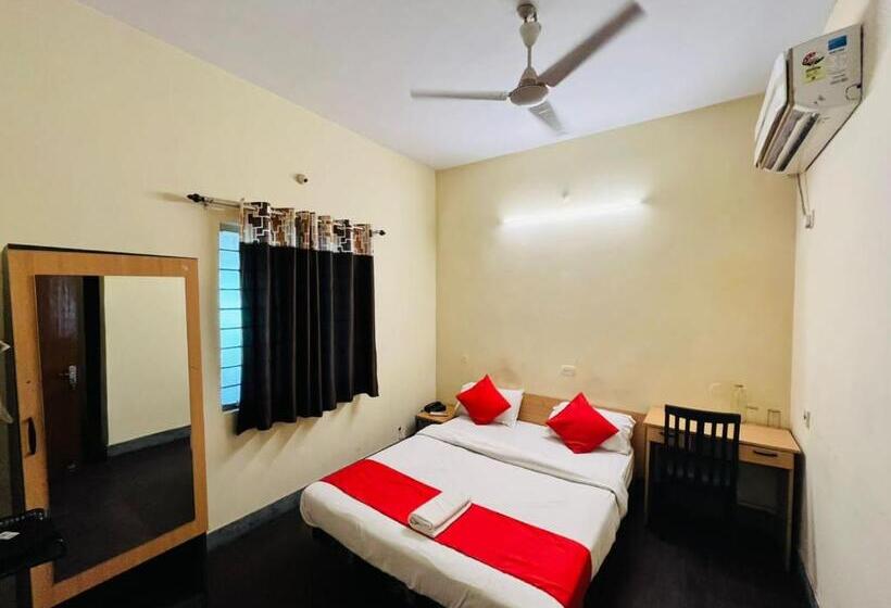 Standard Room, Chandra