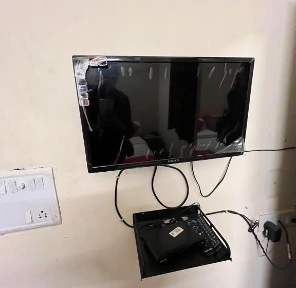 Standard Room, Chandra