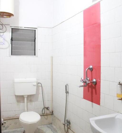 Standard Room, Chandra