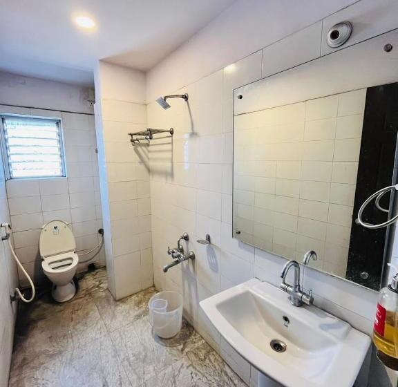 Deluxe Room, Chandra