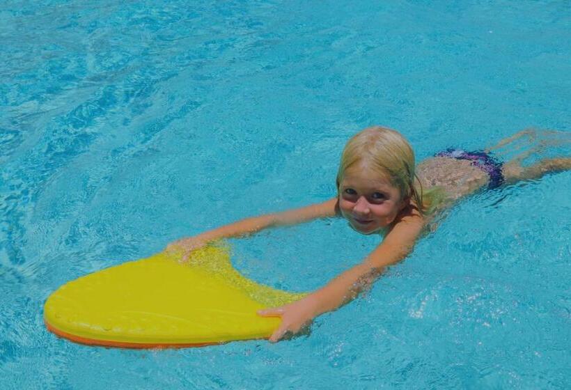 ‫فيلا غرفة نوم واحدة, Kijani Beach Villas