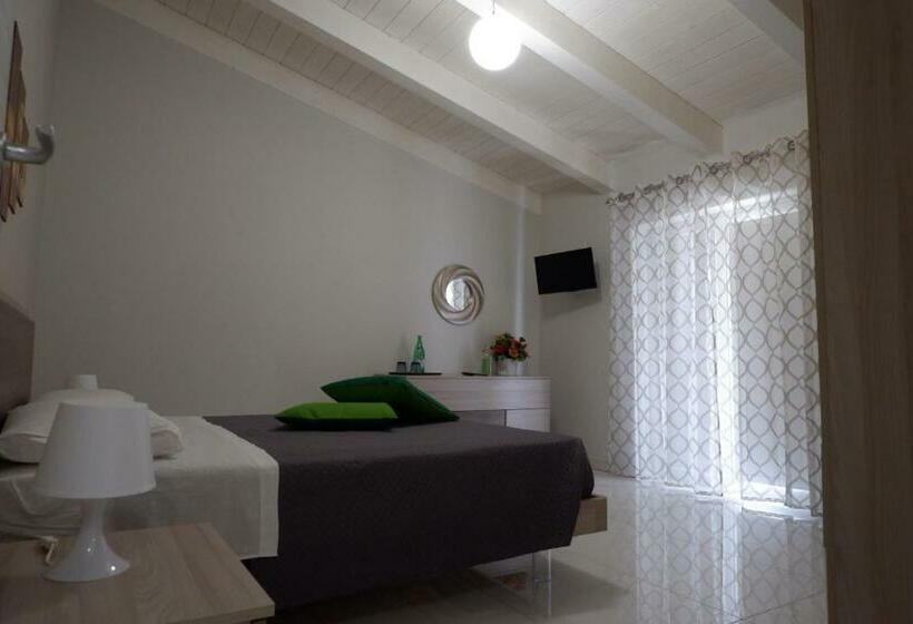 חדר סטנדרט, Natural House