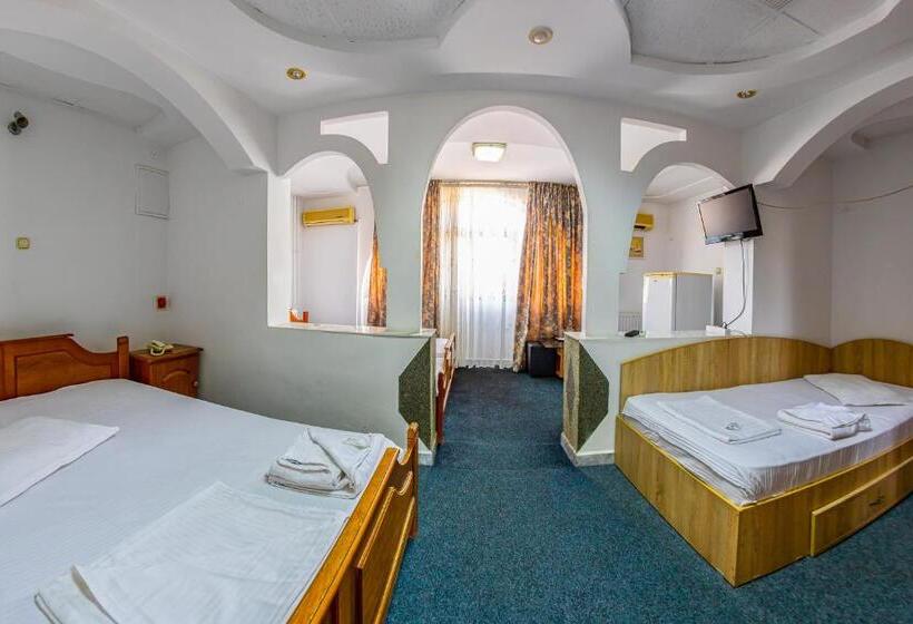 スタンダードトリプルルーム, Motel Dasiana