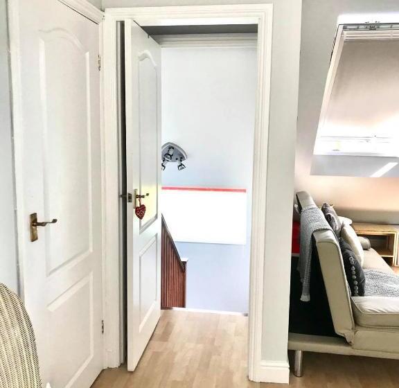 带大床的标准间, Fox View Guesthouse