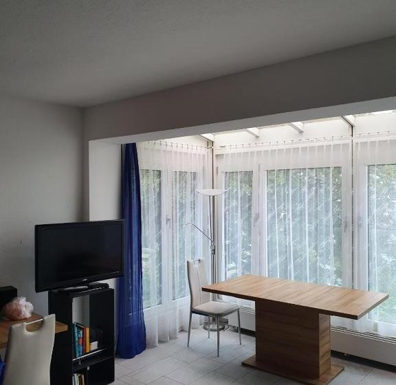 Cama em Quarto Partilhado, Viktoria Budget Hostel