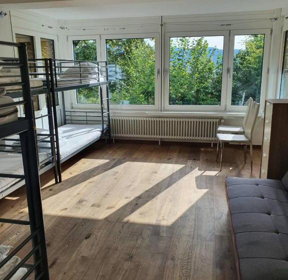 Cama em Quarto Partilhado, Viktoria Budget Hostel