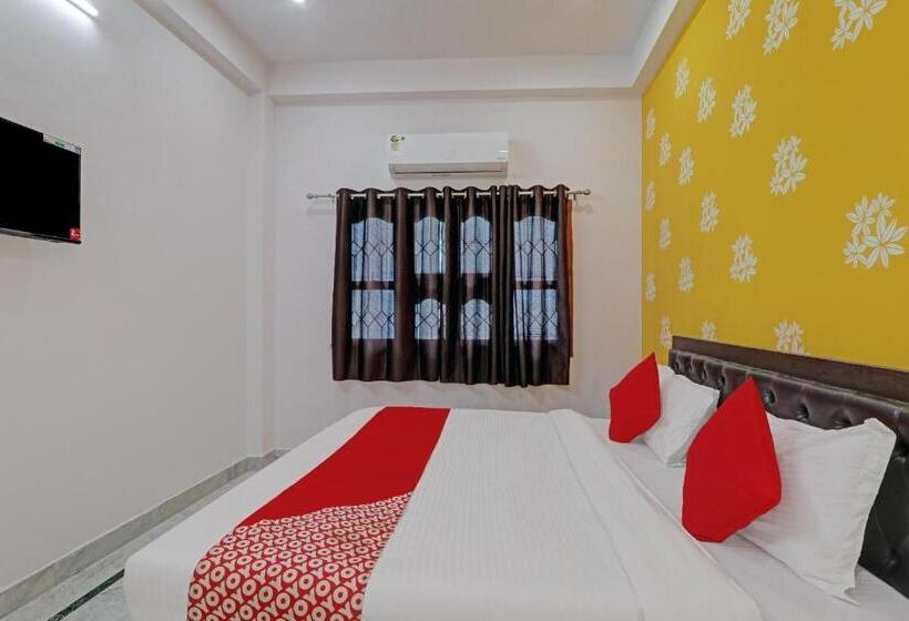 غرفة قياسية, O Sparrow Nest