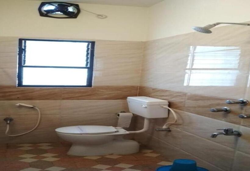 Трехместный Номер Классика, Oyo 82633 Denzong Regency