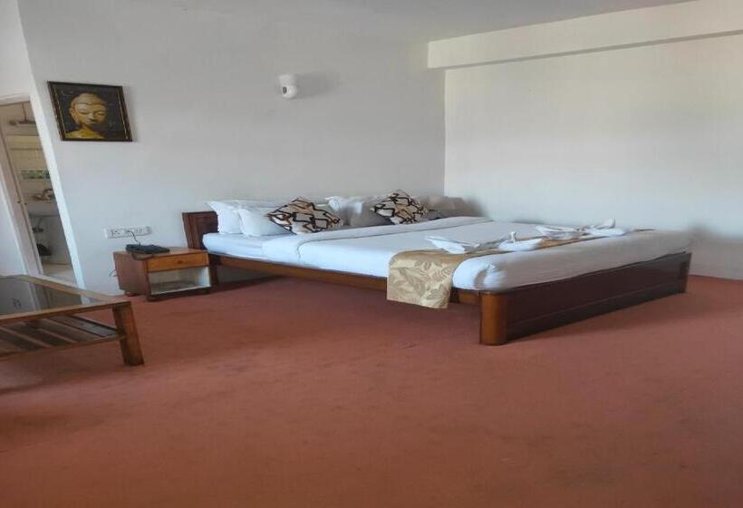 Трехместный Номер Классика, Oyo 82633 Denzong Regency