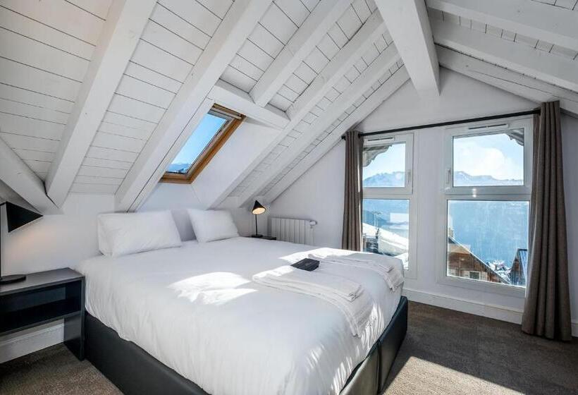 Апартаменты 1 Спальня с Видом, Popalp