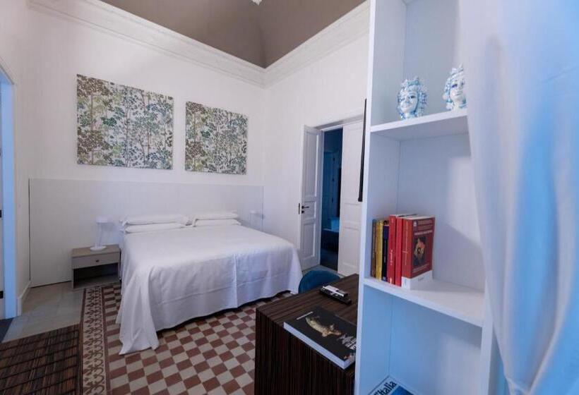 标准间带漩涡浴缸, Riflessi Acireale Palace Suites