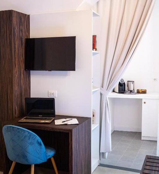 Номер Стандарт с Гидромассажем, Riflessi Acireale Palace Suites