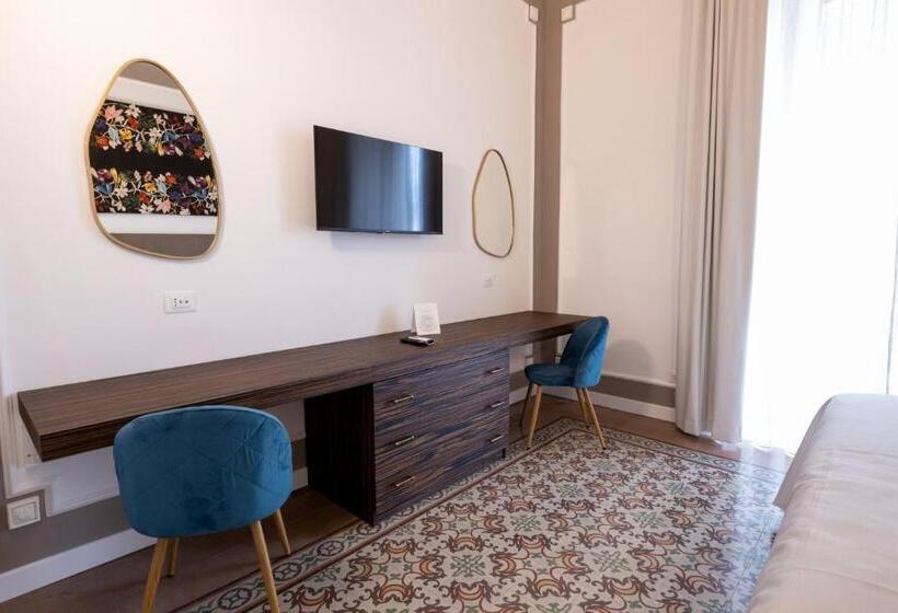 Семейный Номер, Riflessi Acireale Palace Suites