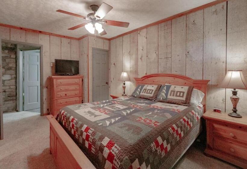 غرفة عائلية, Swiss Mountain Village