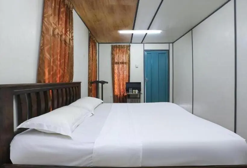 اتاق لوکس سه تخته, Cerana Villa Eco Resort