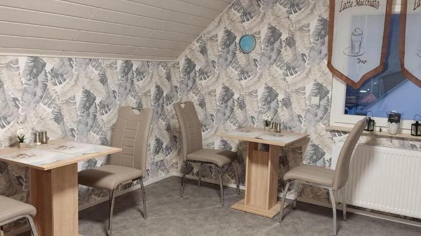Номер Стандарт с Балконом, Gästezimmer Bernkastel   Gästehaus Barbara