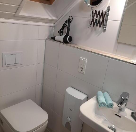 غرفة قياسية مزوَّدة بشُرفة, Gästezimmer Bernkastel Gästehaus Barbara