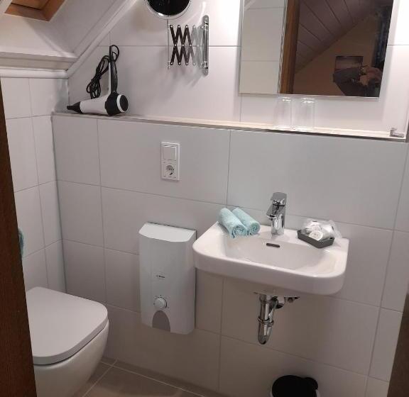 شقة غرفة نوم واحدة مزودة بشُرفة, Gästezimmer Bernkastel Gästehaus Barbara