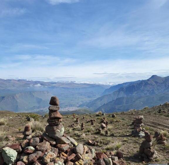 带大床的标准间, The First Real Bed & Breakfast Hiking Hotel  The Office  In Arequipa, Peru
