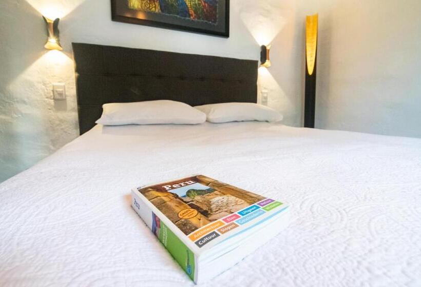 带大床的标准间, The First Real Bed & Breakfast Hiking Hotel  The Office  In Arequipa, Peru