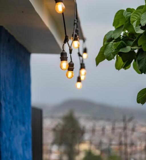 带大床的标准间, The First Real Bed & Breakfast Hiking Hotel  The Office  In Arequipa, Peru