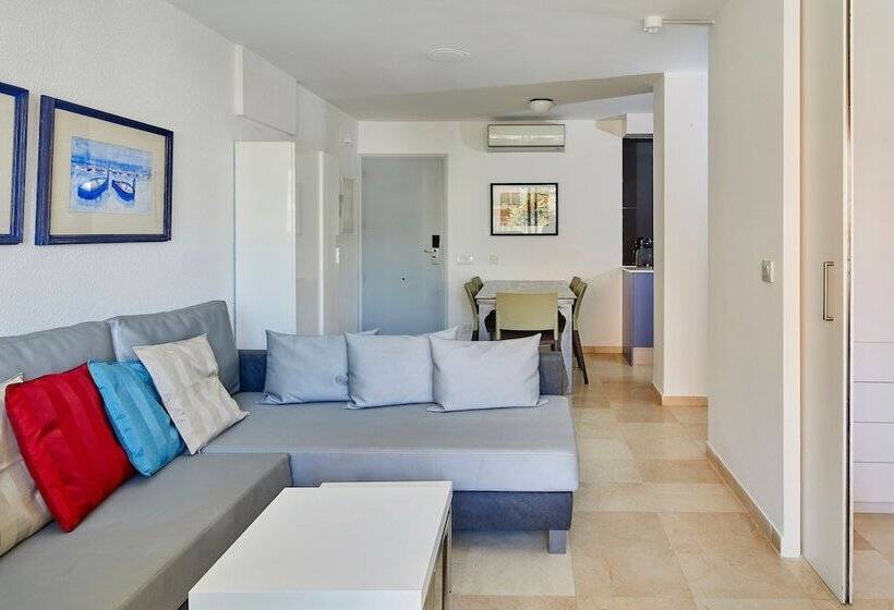 Апартаменты Superior 3 Спальни, Apartamentos Centremar