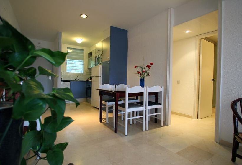 דירת 2 חדרי שינה עם נוף לבריכה, Apartamentos Centremar