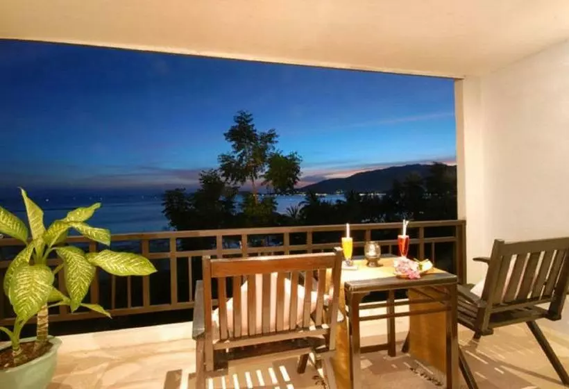 اتاق لوکس با چشم‌انداز دریا, Cinnamon Beach Villas