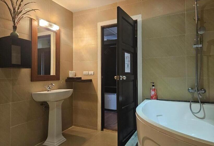 غرفة عائلية مطلّة علي البحر, Cinnamon Beach Villas