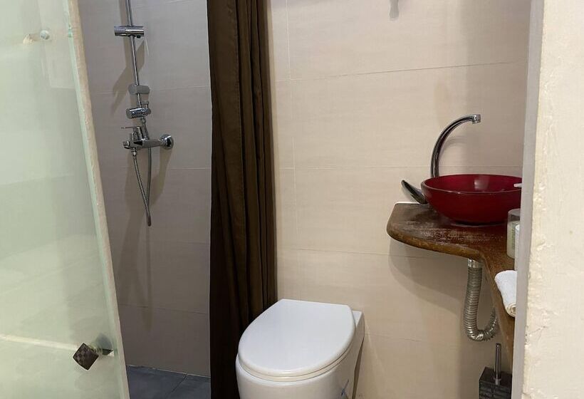 اتاق اقتصادی داخلی, Sant Antoni Hostal, Sustainable Tourism