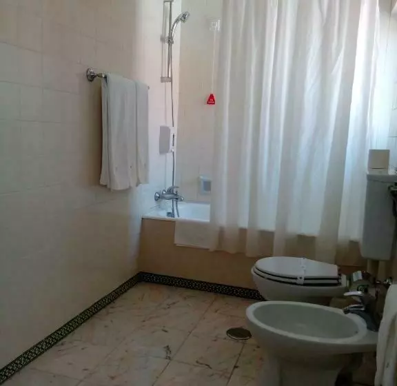 スタンダードルーム, Flag Hotel Fátima Irmãs Dominicanas
