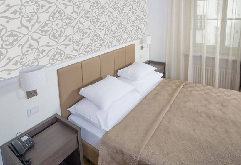 اتاق استاندارد, Deminka Palace