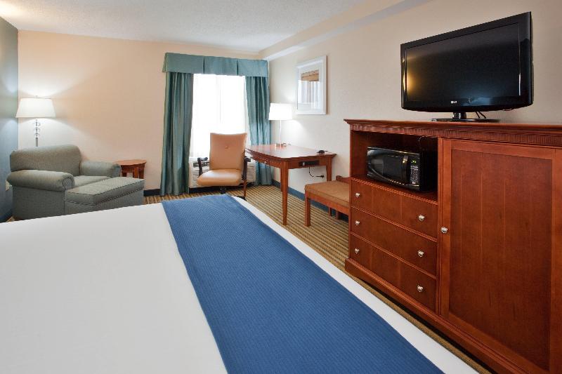 Стандартный Номер Кровать Кинг, Holiday Inn Express Hotel & Suites Fredericksburg, An Ihg