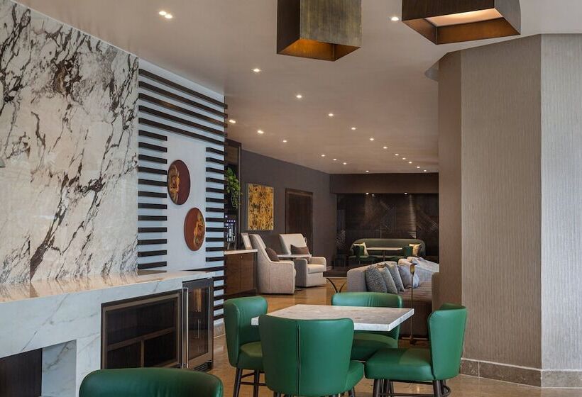 סוויטה אקזקיוטיב, Jw Marriott Panama