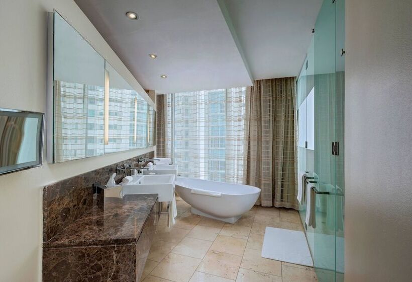 סוויטה אקזקיוטיב, Jw Marriott Panama