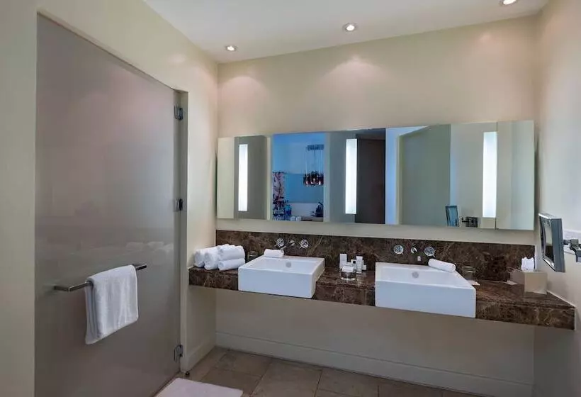 اتاق لوکس با چشمانداز دریا, Jw Marriott Panama