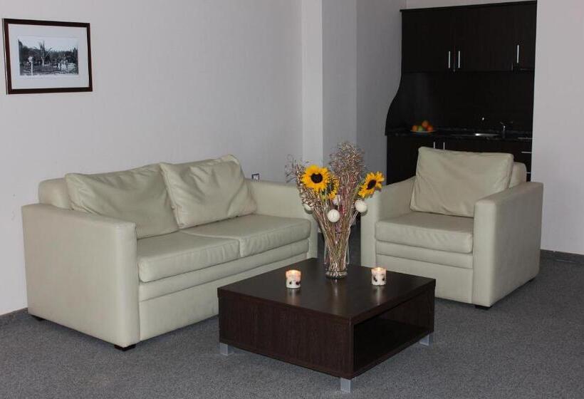 패밀리 룸, Kendros